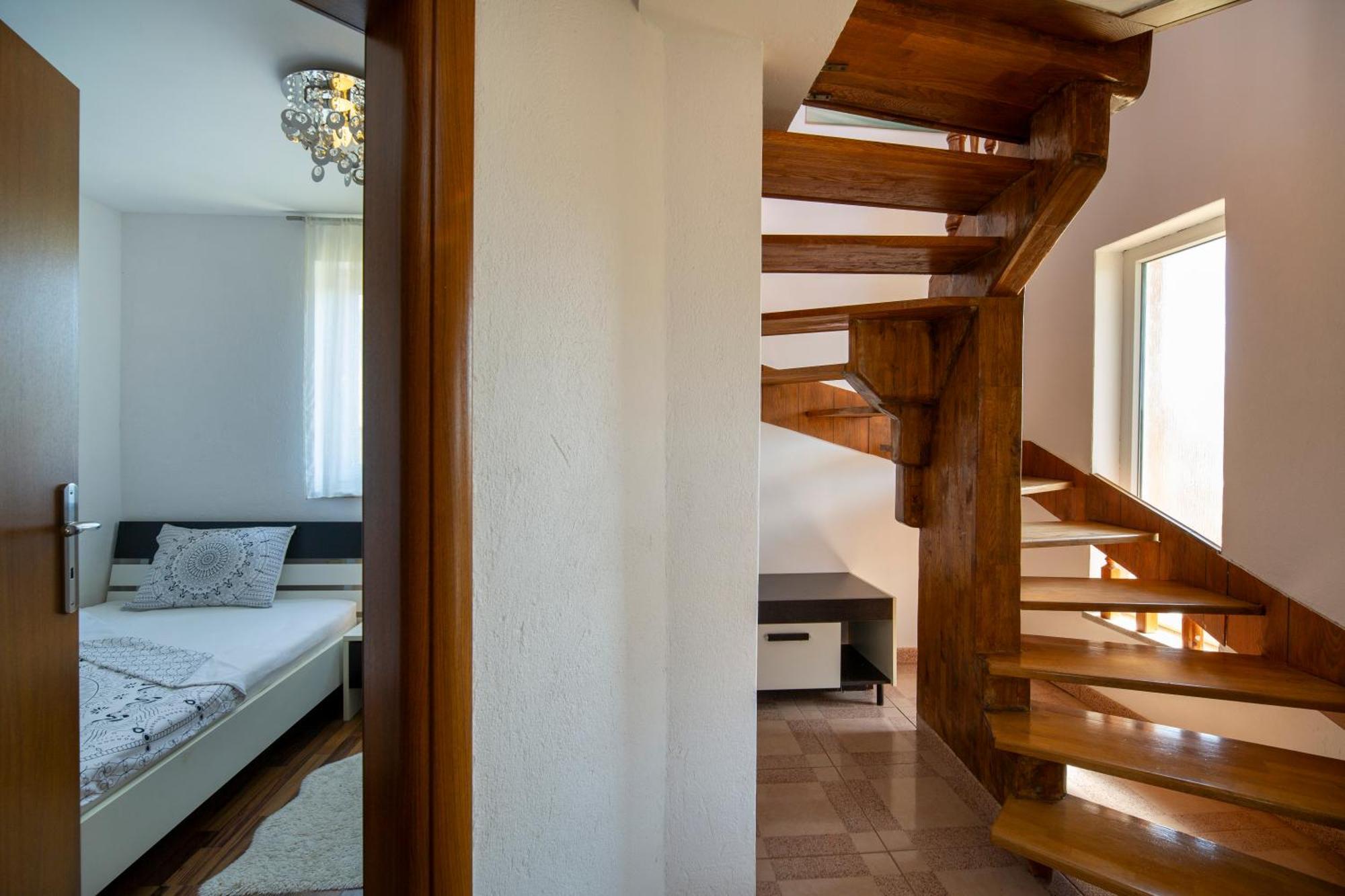 Apartman Viki Stinjan Pula Exteriör bild